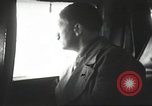 Image Adolf Hitler les mouches à parler au rallye nazie à Francfort Allemagne, 1932, de la seconde 40 séquences d'archives historiques vidéo 65675061187