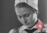 Standbild Hitler Madchen Deutschland, 1944, aus Sekunde 12 historischem Filmmaterial Videoclip 65675061189