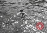 Standbild Hitler Madchen Deutschland, 1944, aus Sekunde 51 historischem Filmmaterial Videoclip 65675061193