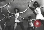 Standbild Hitler Madchen Deutschland, 1944, aus Sekunde 26 historischem Filmmaterial Videoclip 65675061195