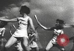Standbild Hitler Madchen Deutschland, 1944, aus Sekunde 30 historischem Filmmaterial Videoclip 65675061195