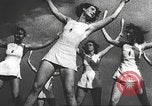 Standbild Hitler Madchen Deutschland, 1944, aus Sekunde 33 historischem Filmmaterial Videoclip 65675061195
