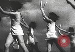 Standbild Hitler Madchen Deutschland, 1944, aus Sekunde 34 historischem Filmmaterial Videoclip 65675061195
