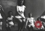 Standbild Hitler Madchen Deutschland, 1944, aus Sekunde 46 historischem Filmmaterial Videoclip 65675061195