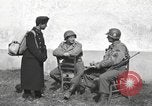 Standbild US-Soldaten interview ungarischen Military School boys Freyung Deutschland, 1945, aus Sekunde 15 historischem Filmmaterial Videoclip 65675061211