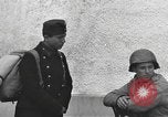 Standbild US-Soldaten interview ungarischen Military School boys Freyung Deutschland, 1945, aus Sekunde 53 historischem Filmmaterial Videoclip 65675061211