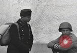 Standbild US-Soldaten interview ungarischen Military School boys Freyung Deutschland, 1945, aus Sekunde 62 historischem Filmmaterial Videoclip 65675061211
