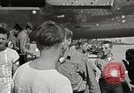 Image survivants du USS Indianapolis Guam Îles Mariannes, 1945, de la seconde 42 séquences d'archives historiques vidéo 65675061212