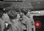 Image survivants du USS Indianapolis Guam Îles Mariannes, 1945, de la seconde 52 séquences d'archives historiques vidéo 65675061212