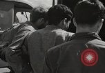 Image survivants du USS Indianapolis Guam Îles Mariannes, 1945, de la seconde 62 séquences d'archives historiques vidéo 65675061212