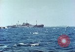 Standbild United States Navy officers Pacific Theater, 1944, aus Sekunde 5 historischem Filmmaterial Videoclip 65675061219