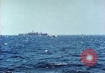 Standbild United States Navy officers Pacific Theater, 1944, aus Sekunde 12 historischem Filmmaterial Videoclip 65675061219