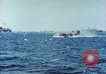 Standbild United States Navy officers Pacific Theater, 1944, aus Sekunde 21 historischem Filmmaterial Videoclip 65675061219