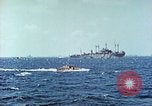 Standbild United States Navy officers Pacific Theater, 1944, aus Sekunde 25 historischem Filmmaterial Videoclip 65675061219