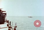 Standbild United States Navy officers Pacific Theater, 1944, aus Sekunde 40 historischem Filmmaterial Videoclip 65675061219