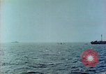 Standbild United States Navy officers Pacific Theater, 1944, aus Sekunde 46 historischem Filmmaterial Videoclip 65675061219