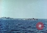 Standbild United States Navy officers Pacific Theater, 1944, aus Sekunde 56 historischem Filmmaterial Videoclip 65675061219