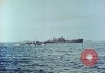 Standbild United States Navy officers Pacific Theater, 1944, aus Sekunde 60 historischem Filmmaterial Videoclip 65675061219