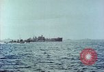 Standbild United States Navy officers Pacific Theater, 1944, aus Sekunde 61 historischem Filmmaterial Videoclip 65675061219