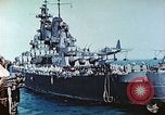 Standbild US-Kriegsschiffe in einem Zweiten Weltkrieg Task Force Pacific Theater, 1944, aus Sekunde 34 historischem Filmmaterial Videoclip 65675061220