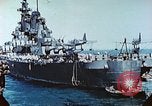 Standbild US-Kriegsschiffe in einem Zweiten Weltkrieg Task Force Pacific Theater, 1944, aus Sekunde 37 historischem Filmmaterial Videoclip 65675061220