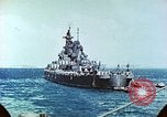 Standbild US-Kriegsschiffe in einem Zweiten Weltkrieg Task Force Pacific Theater, 1944, aus Sekunde 41 historischem Filmmaterial Videoclip 65675061220
