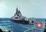 Standbild US-Kriegsschiffe in einem Zweiten Weltkrieg Task Force Pacific Theater, 1944, aus Sekunde 42 historischem Filmmaterial Videoclip 65675061220