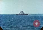Standbild US-Kriegsschiffe in einem Zweiten Weltkrieg Task Force Pacific Theater, 1944, aus Sekunde 48 historischem Filmmaterial Videoclip 65675061220