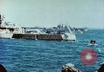 Standbild US-Kriegsschiffe in einem Zweiten Weltkrieg Task Force Pacific Theater, 1944, aus Sekunde 50 historischem Filmmaterial Videoclip 65675061220