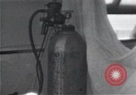 Standbild Überlebenden der USS Indianapolis Peleliu Palau Inseln, 1945, aus Sekunde 15 historischem Filmmaterial Videoclip 65675061227