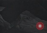 Standbild Überlebenden der USS Indianapolis Peleliu Palau Inseln, 1945, aus Sekunde 56 historischem Filmmaterial Videoclip 65675061227
