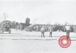 Standbild Überlebenden der USS Indianapolis Peleliu Palau Inseln, 1945, aus Sekunde 16 historischem Filmmaterial Videoclip 65675061228