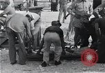 Standbild Überlebenden der USS Indianapolis Peleliu Palau Inseln, 1945, aus Sekunde 38 historischem Filmmaterial Videoclip 65675061228