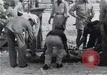 Standbild Überlebenden der USS Indianapolis Peleliu Palau Inseln, 1945, aus Sekunde 39 historischem Filmmaterial Videoclip 65675061228