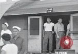 Image survivants du USS Indianapolis CA-35 Peleliu îles Palau, 1945, de la seconde 19 séquences d'archives historiques vidéo 65675061231