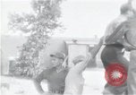 Image survivants du USS Indianapolis CA-35 Peleliu îles Palau, 1945, de la seconde 39 séquences d'archives historiques vidéo 65675061231