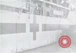 Standbild USS Ruhe AH-14 Peleliu Palau Inseln, 1945, aus Sekunde 1 historischem Filmmaterial Videoclip 65675061233