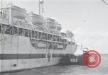 Standbild USS Ruhe AH-14 Peleliu Palau Inseln, 1945, aus Sekunde 6 historischem Filmmaterial Videoclip 65675061233
