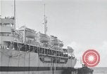 Standbild USS Ruhe AH-14 Peleliu Palau Inseln, 1945, aus Sekunde 16 historischem Filmmaterial Videoclip 65675061233