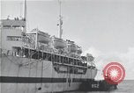 Standbild USS Ruhe AH-14 Peleliu Palau Inseln, 1945, aus Sekunde 19 historischem Filmmaterial Videoclip 65675061233