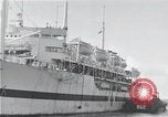 Standbild USS Ruhe AH-14 Peleliu Palau Inseln, 1945, aus Sekunde 25 historischem Filmmaterial Videoclip 65675061233