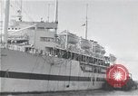 Standbild USS Ruhe AH-14 Peleliu Palau Inseln, 1945, aus Sekunde 26 historischem Filmmaterial Videoclip 65675061233