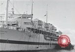 Standbild USS Ruhe AH-14 Peleliu Palau Inseln, 1945, aus Sekunde 29 historischem Filmmaterial Videoclip 65675061233