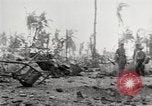 Standbild USA Soldaten Enewetak Atoll Marshall Inseln, 1944, aus Sekunde 3 historischem Filmmaterial Videoclip 65675061235