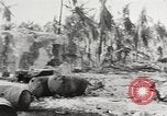Standbild USA Soldaten Enewetak Atoll Marshall Inseln, 1944, aus Sekunde 11 historischem Filmmaterial Videoclip 65675061235