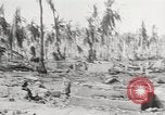 Standbild USA Soldaten Enewetak Atoll Marshall Inseln, 1944, aus Sekunde 13 historischem Filmmaterial Videoclip 65675061235