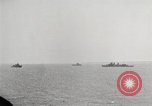 Image Bombardements navals d'Enewetak D'Enewetak Atoll Iles Marshall, 1944, de la seconde 21 séquences d'archives historiques vidéo 65675061236