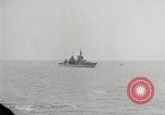 Image Bombardements navals d'Enewetak D'Enewetak Atoll Iles Marshall, 1944, de la seconde 29 séquences d'archives historiques vidéo 65675061236
