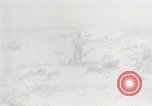 Standbild USA Soldaten Enewetak Atoll Marshall Inseln, 1944, aus Sekunde 3 historischem Filmmaterial Videoclip 65675061239