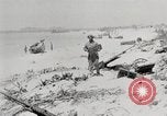 Standbild USA Soldaten Enewetak Atoll Marshall Inseln, 1944, aus Sekunde 7 historischem Filmmaterial Videoclip 65675061239